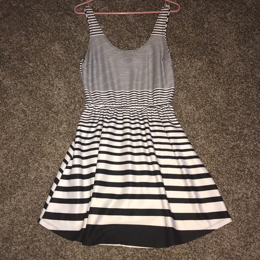 Black and white summer dress